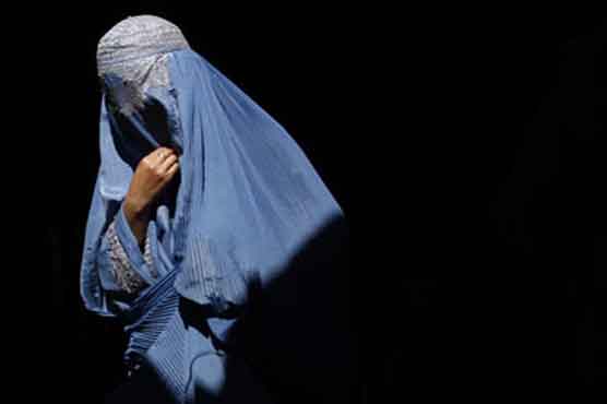 Middle class Afghan women seek facelift, nose job