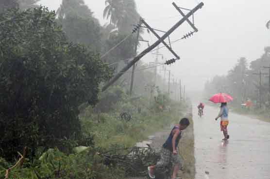 Philippines typhoon toll tops 500