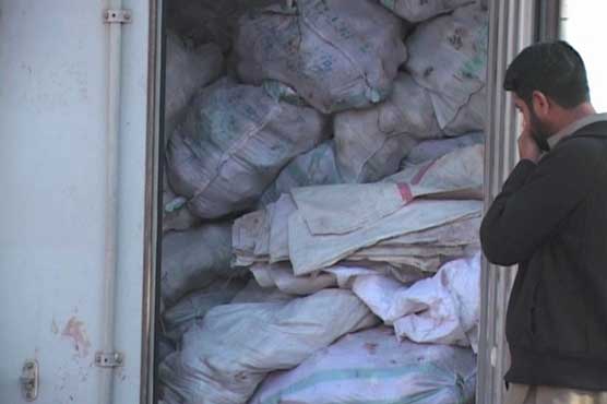 Peshawar: Police seize containers of dead chickens