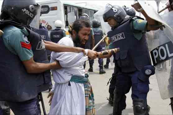 Bangladesh: Two killed, dozens injured in clashes