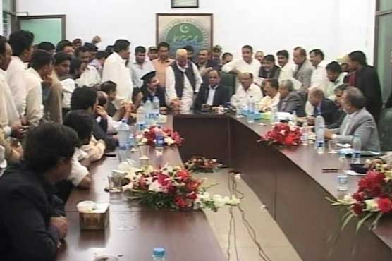 Karachi: Goods transporters call off strike