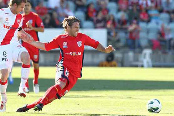 Football: Argentina's Neumann signs new Adelaide deal