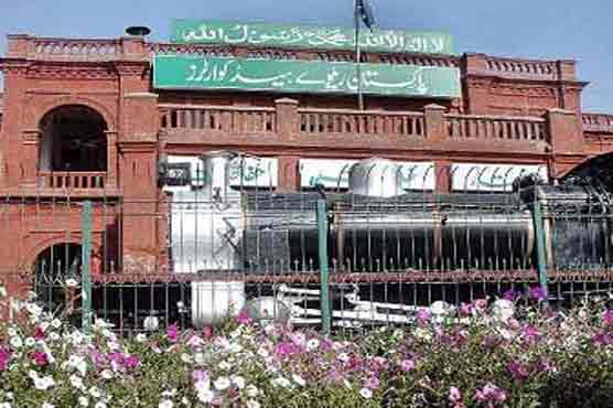 PR engine shed employees end strike 