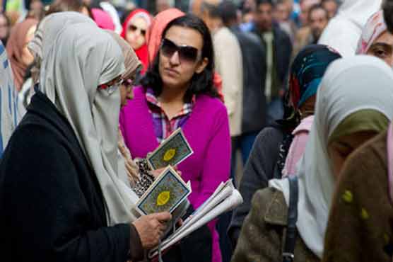 Opposition accuses Morsi of rigging referendum