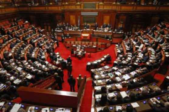 US senator to introduce bill for banning weapons 