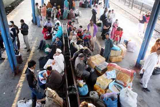 Engine, fuel shortage cause trains' delay