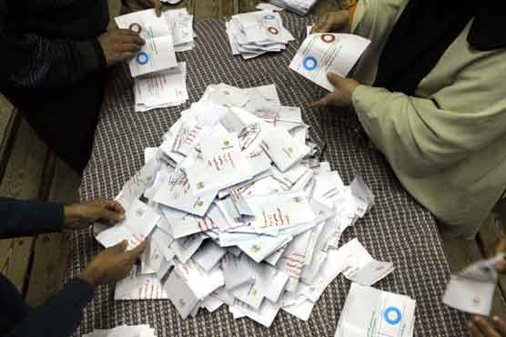 Egypt Islamists say charter passed in referendum