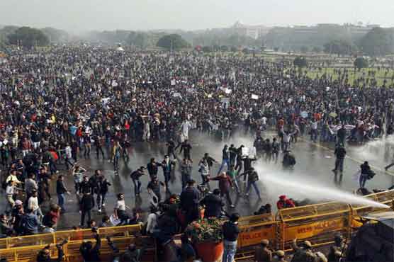  Police kill journalist during gang rape protest