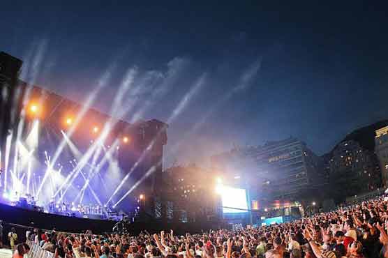 Stevie Wonder, Gilberto Gil sing for Rio