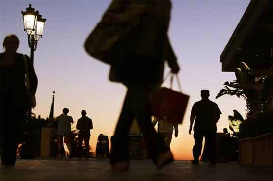 US holiday shopping weakest since 2008 