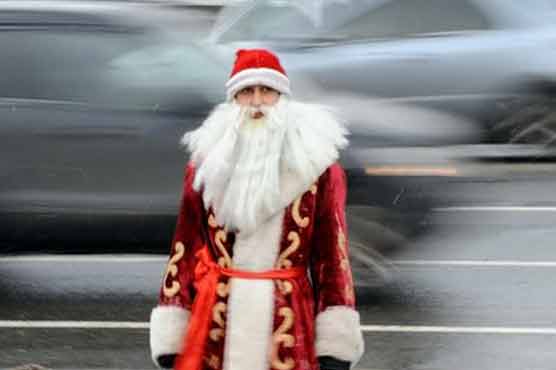 Ukraine tells Santas to pay tax 