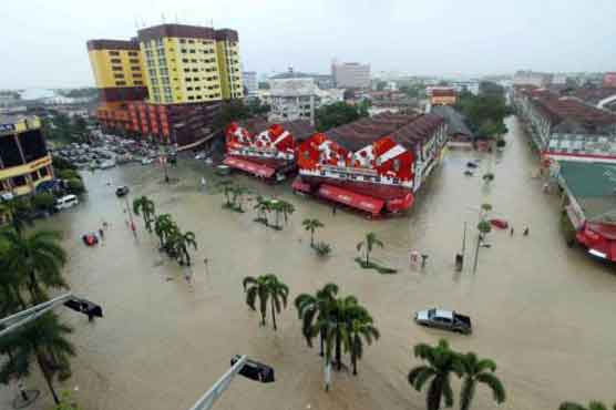 2 die, 16K evacuated in eastern Malaysia floods 