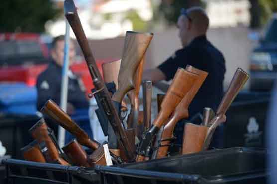 LA gunowners hand in weapons after US school shooting