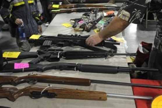 US teachers take up arms to prevent mass shootings