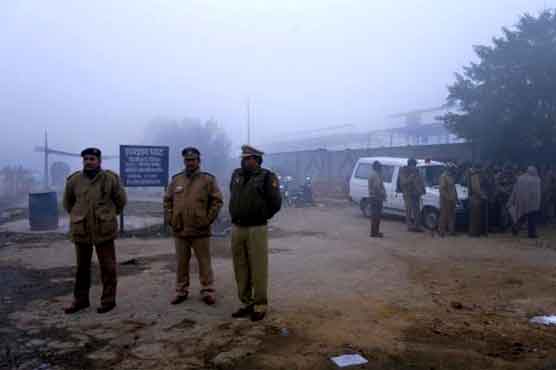 India rape victim's body cremated in New Delhi 