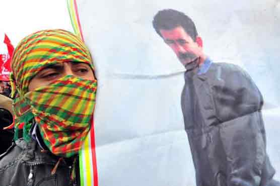  Turkey holds talk with jailed Kurdish leader 