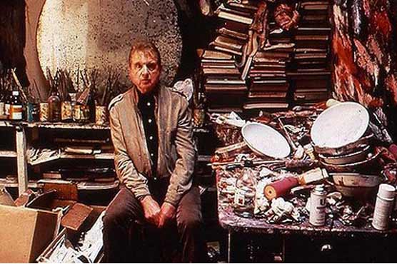 Revealed: Famous names who snubbed UK queen's honors