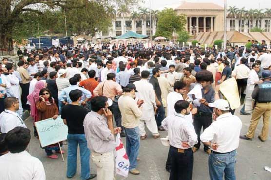 Federal hospitals staff protest enters 33rd day
