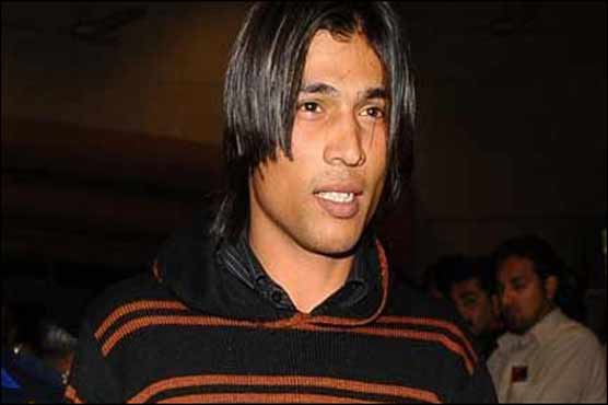 PCB chief wants Amir back in the squad after ban