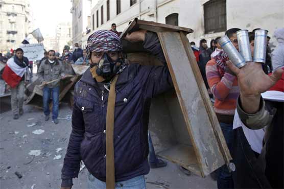 Death toll in latest Egypt clashes climbs to 12