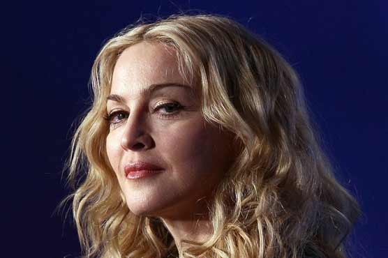 Madonna dazzles the crowd with 12-minute performance