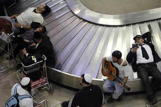 Half a million Israeli workers go on strike 