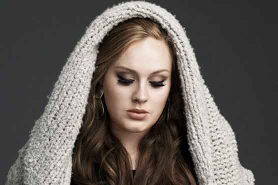 Adele used phone app to curse during vocal rest
