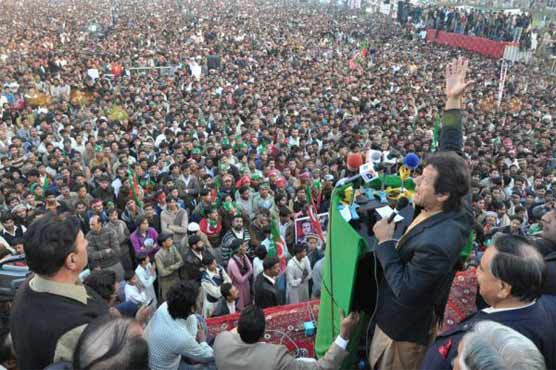 All political parties afraid of PTI: Imran