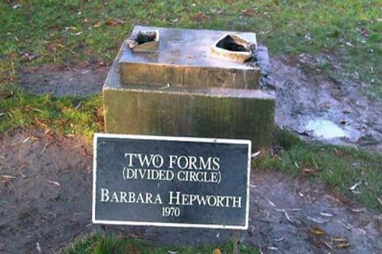 London thieves target statues, memorials