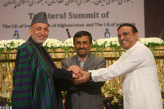 Counter-terrorism summit: Karzai reaches Islamabad