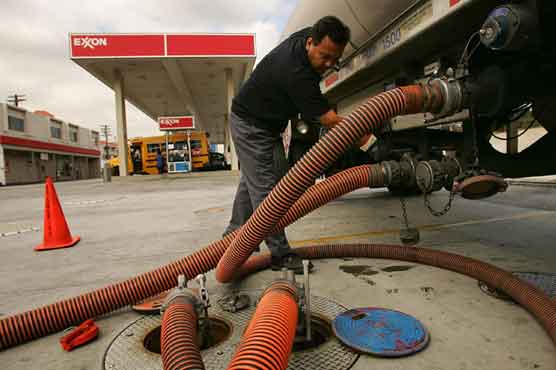 Oil higher on Middle East tensions, US data