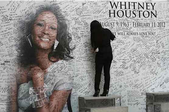 Whitney Houston funeral security tight, fans told stay home