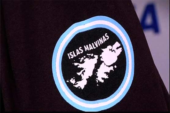 Argentine club puts Fallkands map on soccer shirt