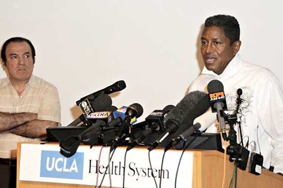 Jackson estate, ex-manager sue over earnings share