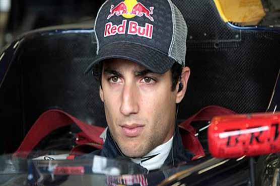 Ricciardo braced for Torro Rosso tough love