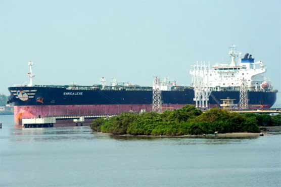 Italian tanker guards held over India sea shooting