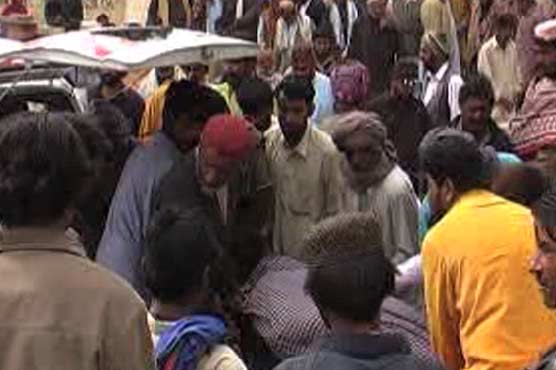 Dera Jamali: two passersby shot dead