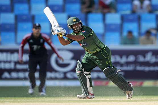 Whitewash looms as Pakistan score only 237