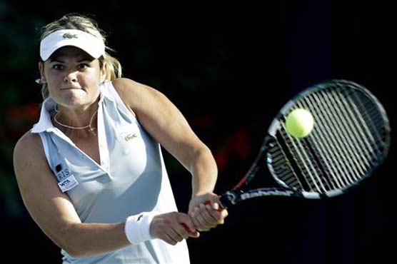 Fifth-seeded Radwanska advances in Dubai