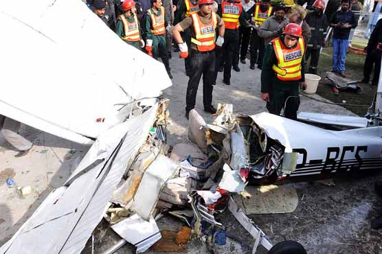 Small plane crashes in Lahore, 2 killed 