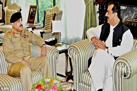 CJCSC calls on PM Gilani, discuss current issues