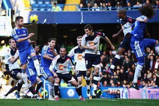 Chelsea back in EPL top 4 after beating Bolton 3-0