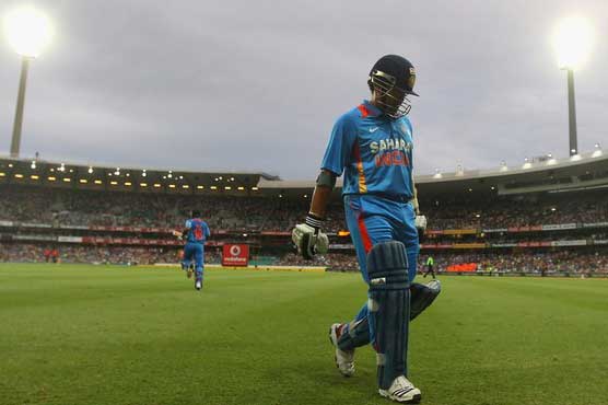 Australia beat India by 87 runs to qualify for finals