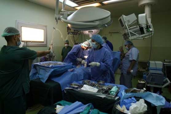 Patient dies after Turkey quadruple limb transplant