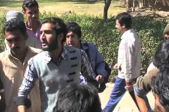 Multan: Three injured in student groups clash