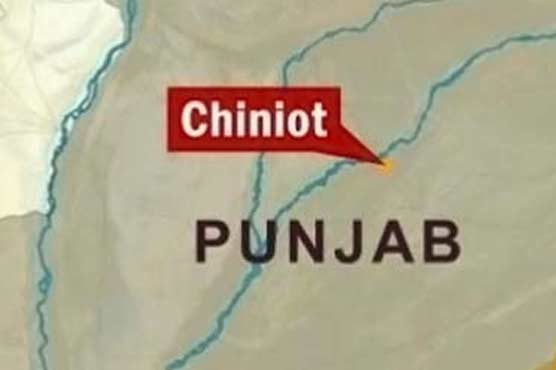  Police distribute theft accuseds belongings among people