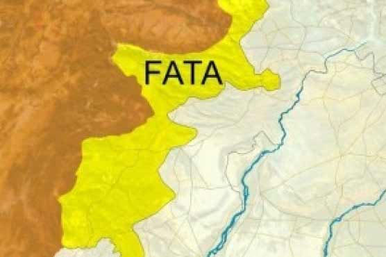 Bomb kills militiaman, wounds three in Khar