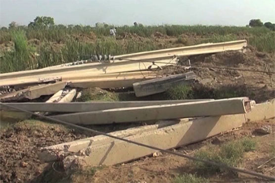 Nowshera: Miscreants blow up high transmission line