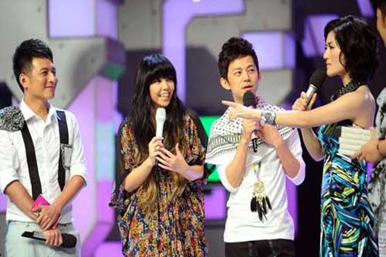 China cuts number of prime time entertainment shows