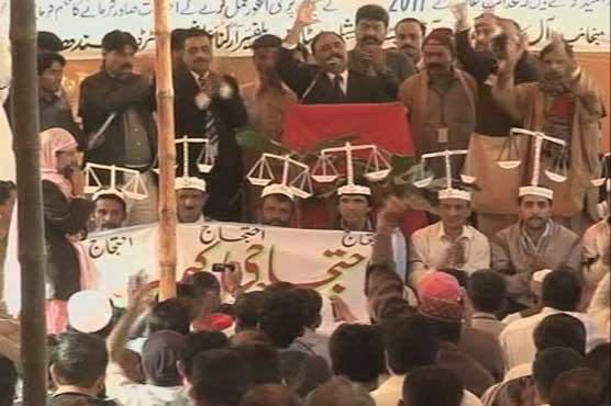 Karachi: Pen-down strike of court staff continues